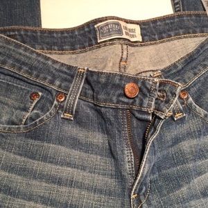 Levi's Low Rise BootCut 👖